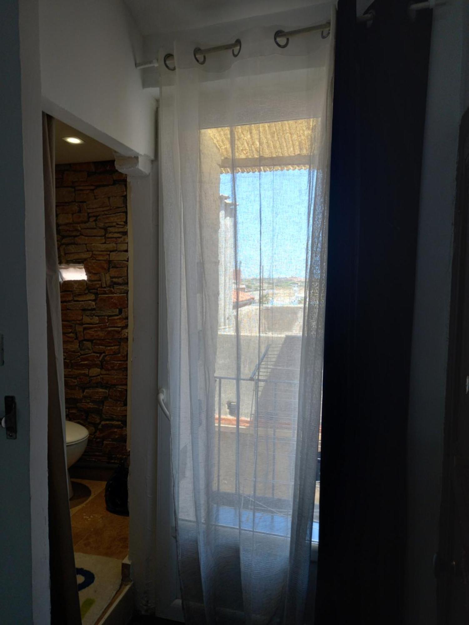 Studio meublé 5 mn de la gare 10 mn des plages Sète Esterno foto